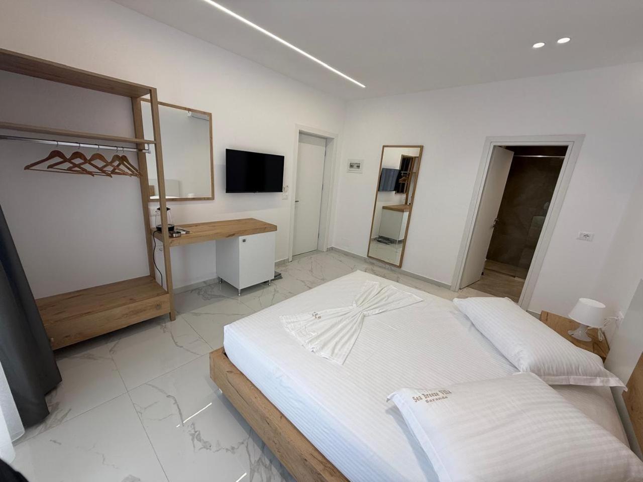 Sea Breeze Apartment Sarande