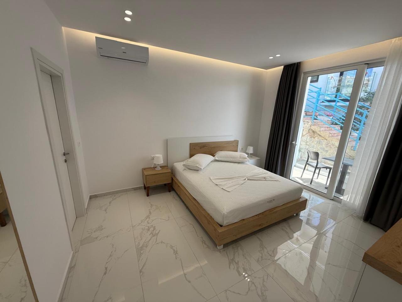 Sea Breeze Apartment